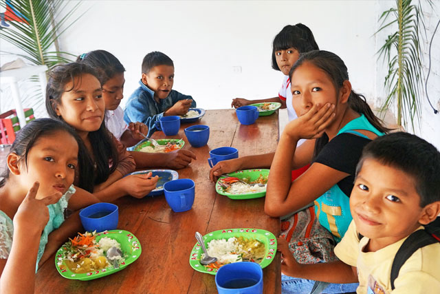 Apadrina el comedor social de Satipo en Perú