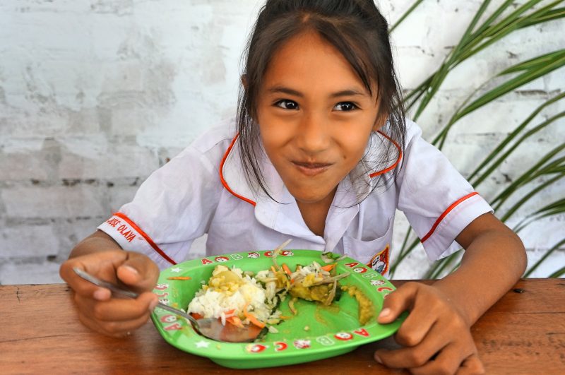 Apadrina el comedor social en Perú